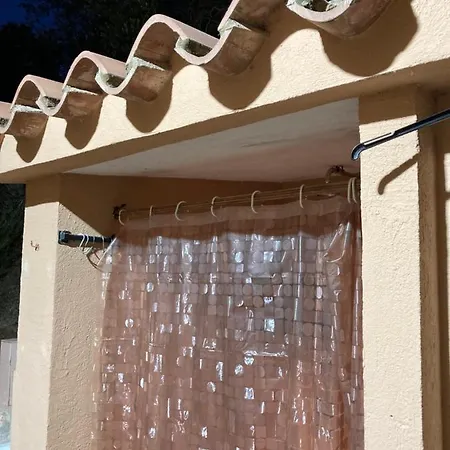 Semesterbostad Michela *