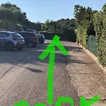 בית נופש Michela *